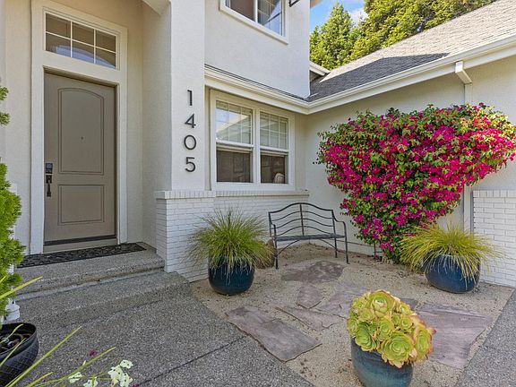 3rd image of 1405 Snowy Egret Drive