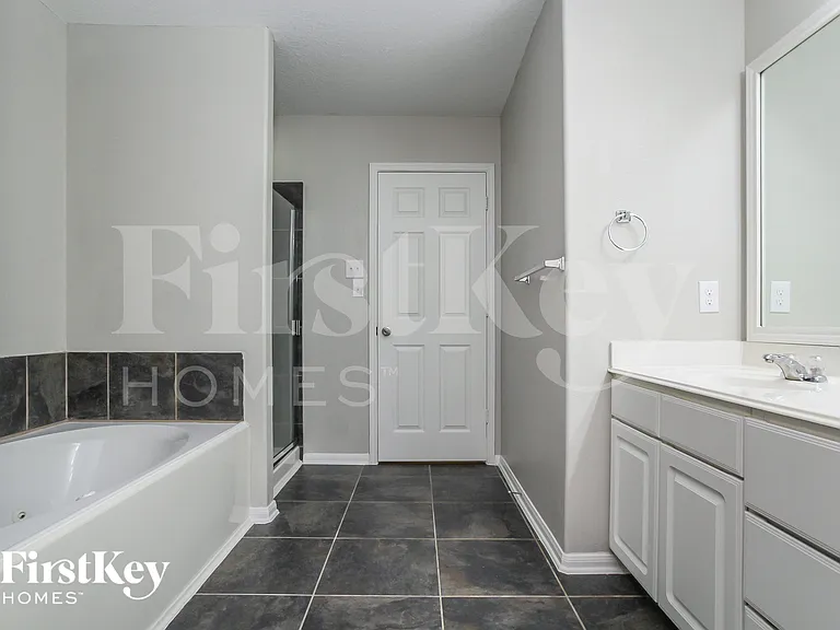 7819 Adonis Ave — Photo 9
