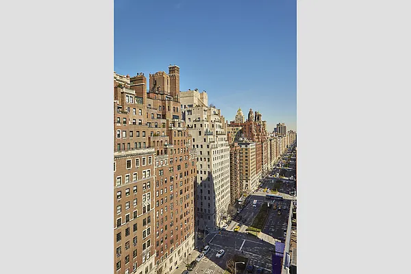 Rented by Stribling | media 27