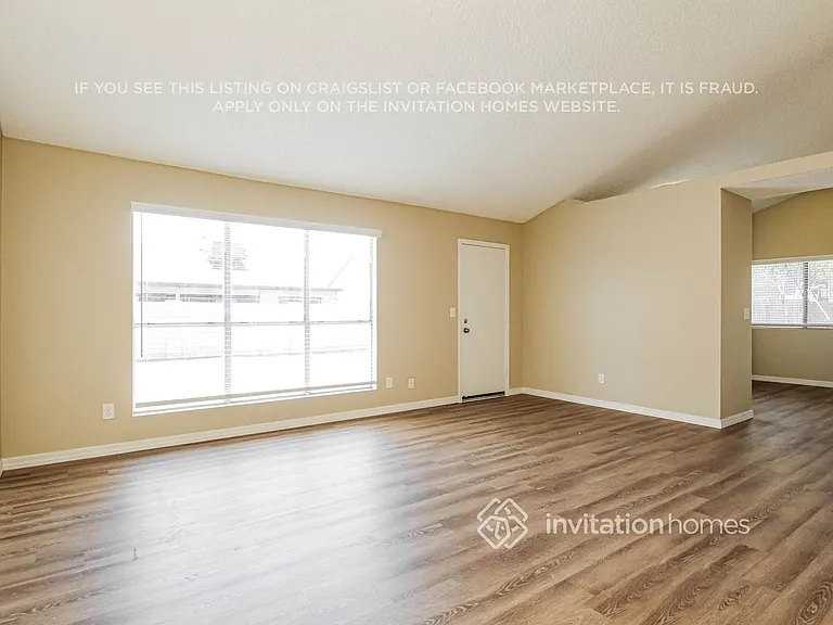 8939 W Vogel Ave — Photo 4