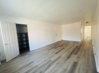 121 Mallory Ave #3, Jersey City, NJ 07304