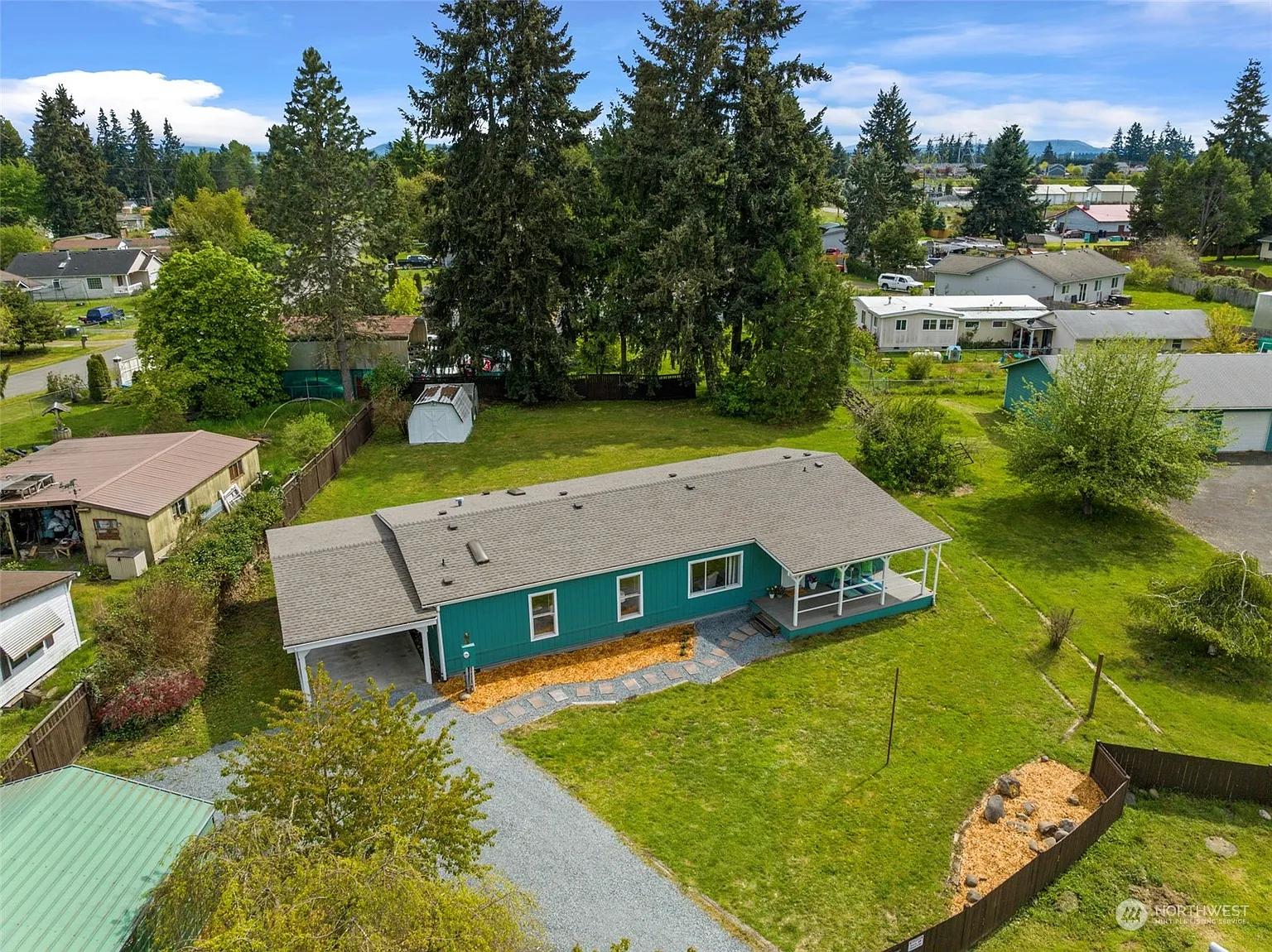 8646 SE Sequoia Court photo 1