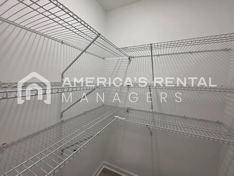 10319 Squires Way — Photo 28