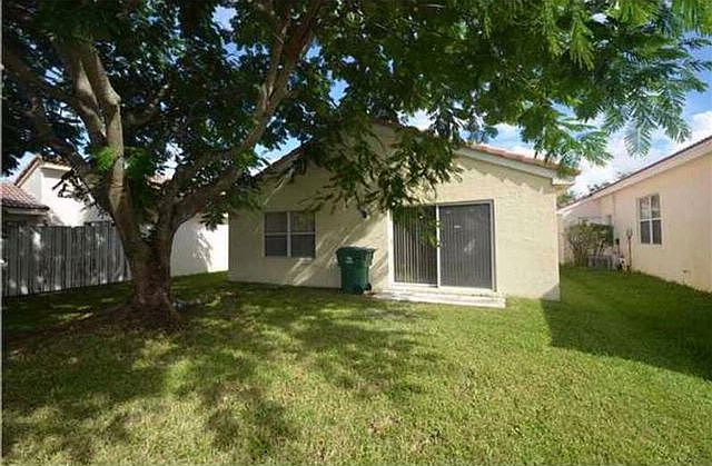 2nd image of 17401 SW 18th St