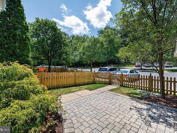 4th image of 815 Estuary Dr