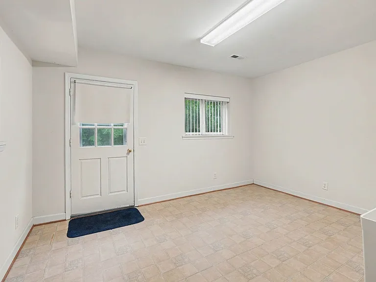 10 Piper Pl — Photo 22