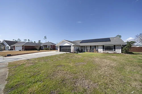707 Plantation Cir Photo 1
