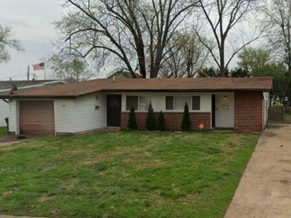 700 Loyola Dr #700, Florissant, MO 63031