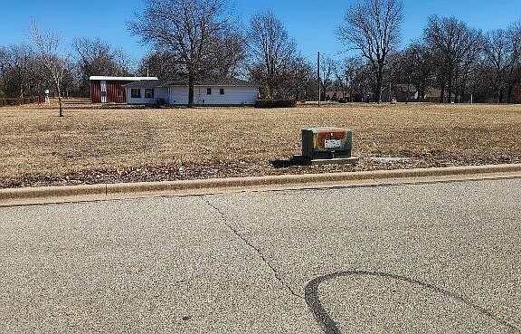 5th image of 0 N Riverside Dr