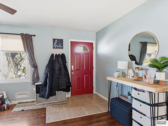 4th image of 7905 Bowie Dr