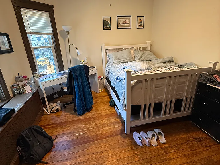 352 Main St #1 — Photo 6