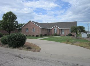 1910 Maple St, Ellis, KS 67637