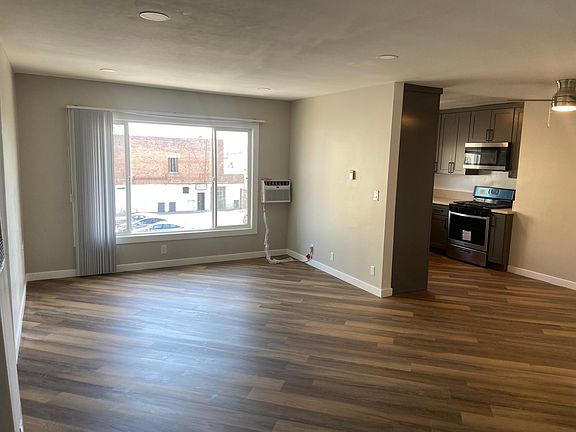 2nd image of 1720 N Harvard Blvd APT 29