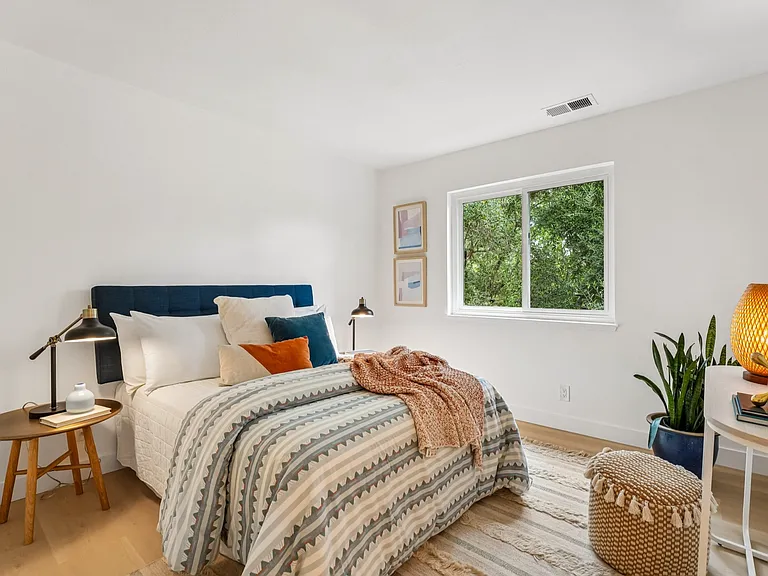 Second bedroom