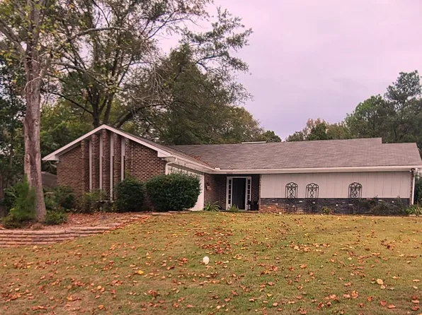 2400 Beacon St, Phenix City, AL 36867