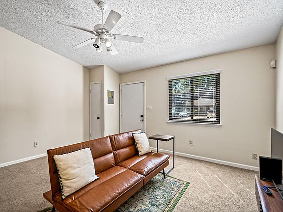 3rd image of 2203 Sandpiper St
