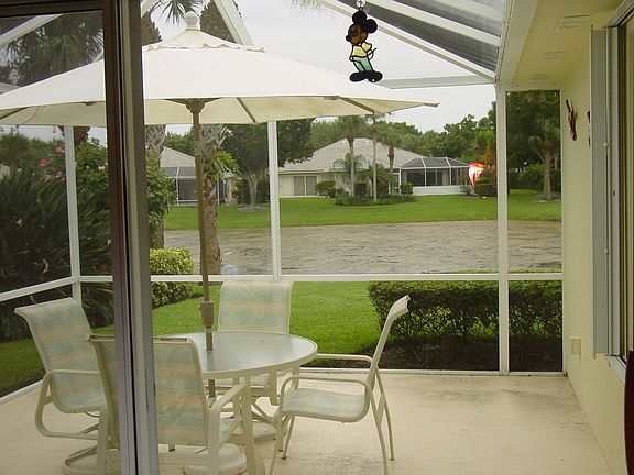 5th image of 1306 NW Bentley Cir APT A