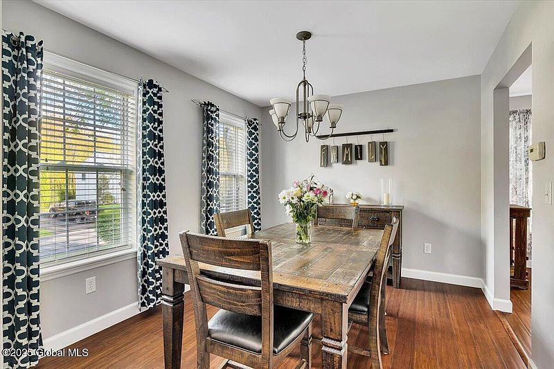 5th image of 13 Willowbrook Terrace