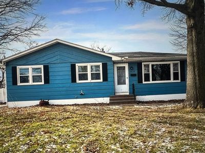 (Undisclosed Address), Davenport, IA, 52804