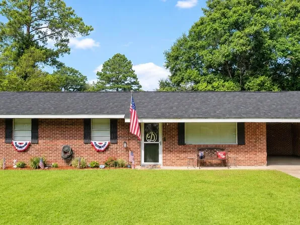 205 Barron St, Petal, MS 39465