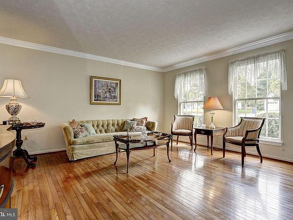 3rd image of 6205 Ashton Park Ct