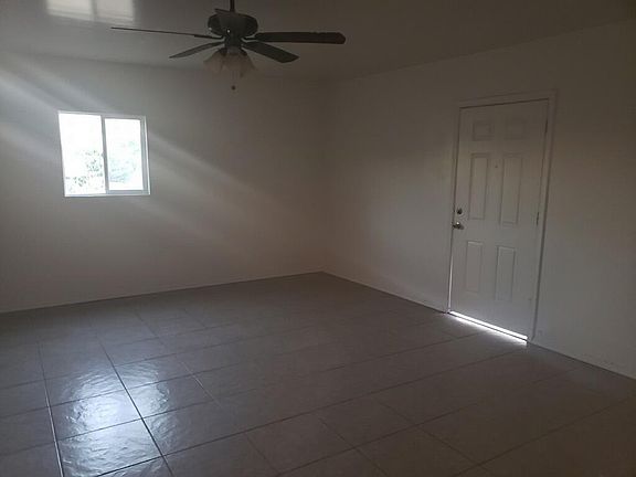 5th image of 12026 W Ash St