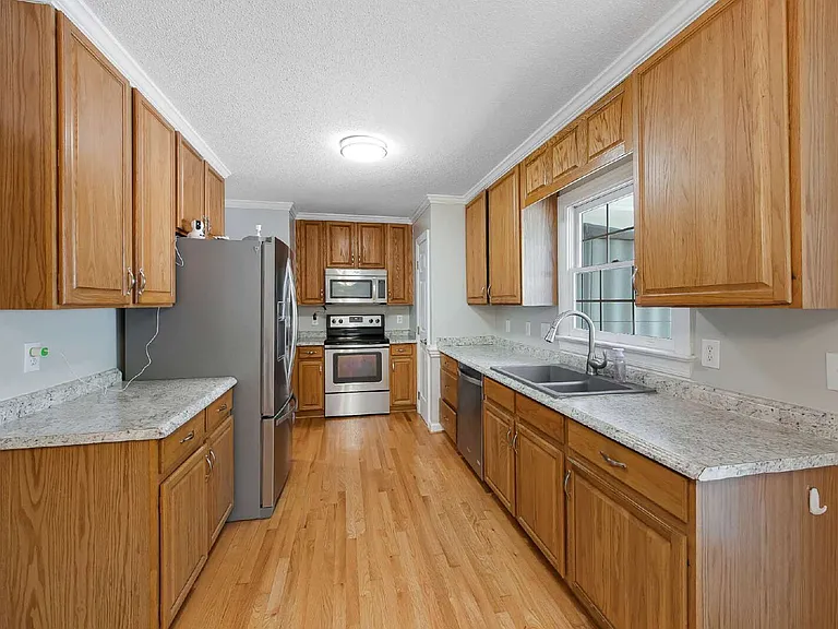 103 Tarpley Way — Photo 7