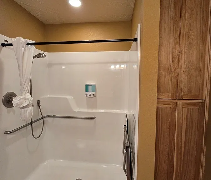 1902 NW Oceania Dr — Photo 25