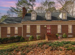 7825 Netherlands Dr, Raleigh, NC 27606