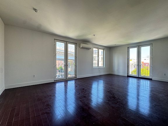 4th image of 428 Wythe Ave APT 501