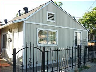 1st image of 3365 E Hills Dr