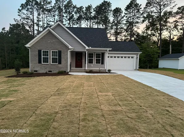 106 Walnut Avenue, Hamlet, NC 28345