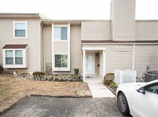 182 Cypress Ct, Marlton, NJ 08053