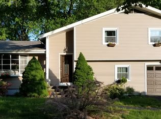 917 Jennings Rd, Fairfield, CT 06824