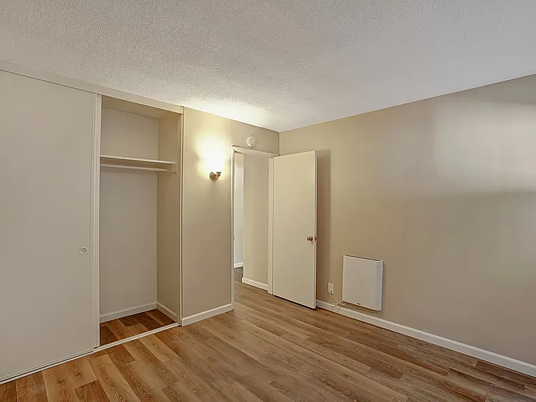 1120 Laguna St — Photo 7