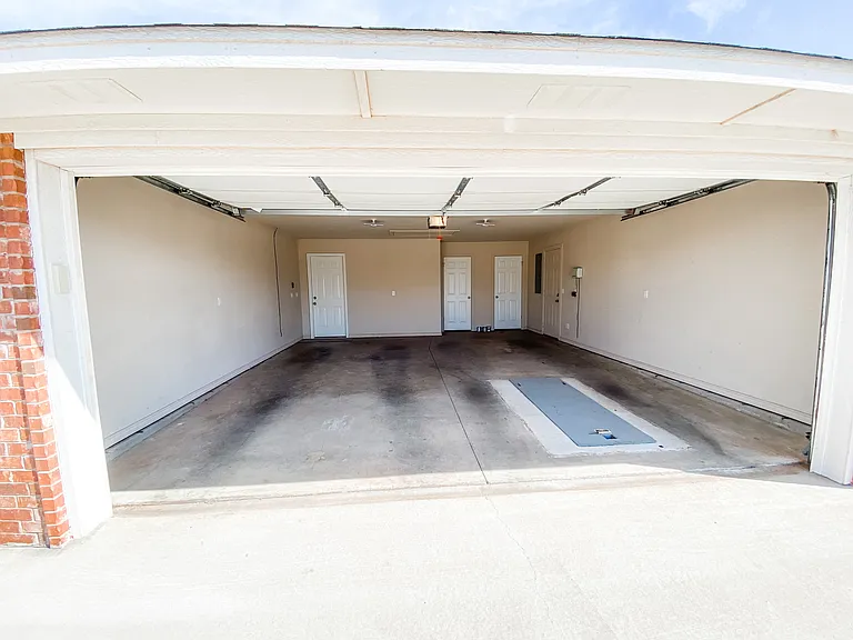 3116 White Tail Dr — Photo 2