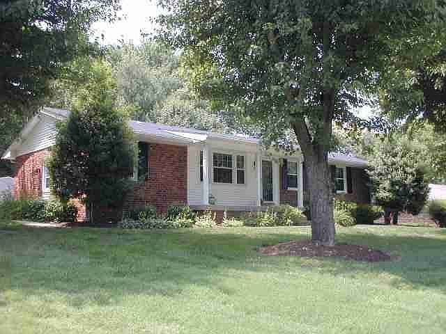 1st image of 2625 Yuma Dr