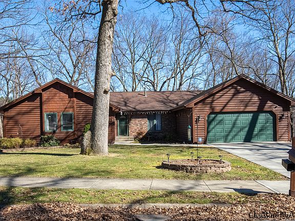 3rd image of 6410 Grassridge Rd