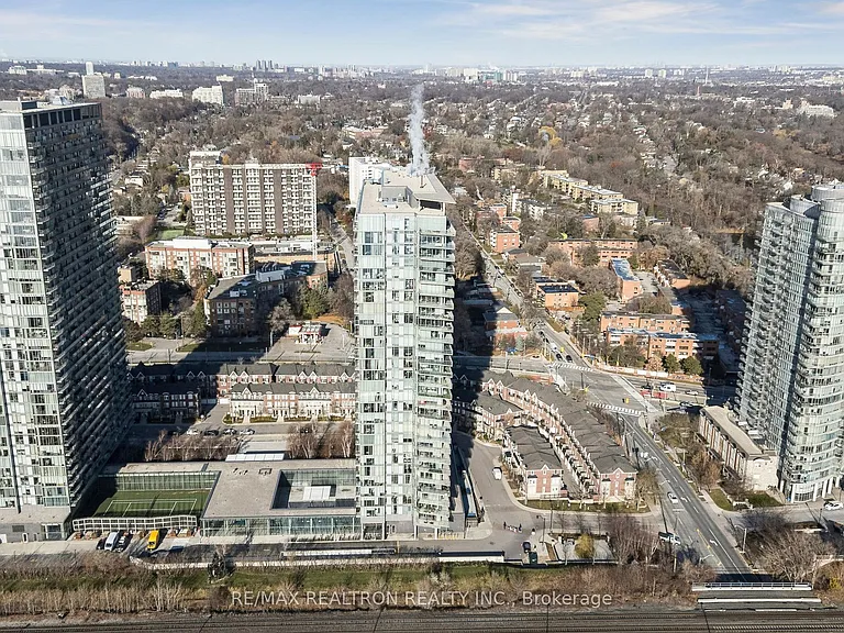 103 The Queensway #2805 — Photo 44
