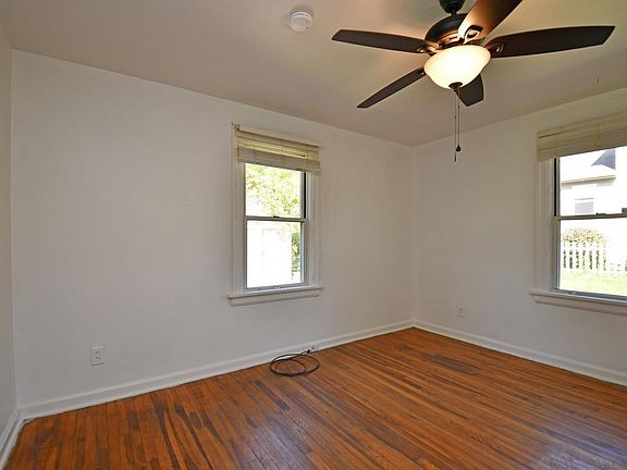 5th image of 2227 Sussex Ave