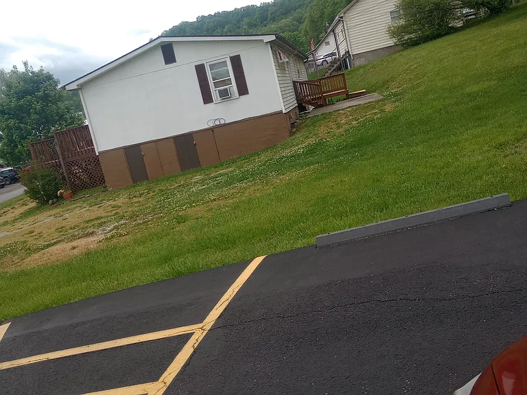 647 Railroad Ave — Photo 16