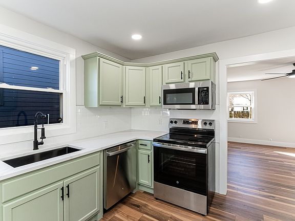 5th image of 5821 Carl Pl
