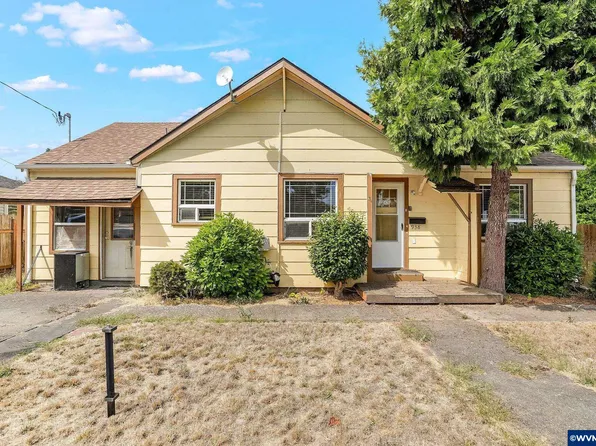 938 Cleveland St, Lebanon, OR 97355