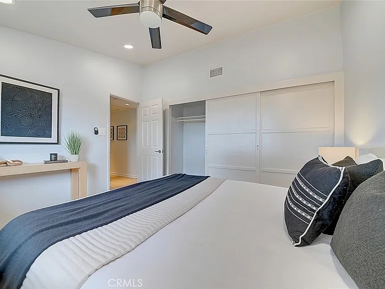 2044 W Spruce Ave — Photo 31