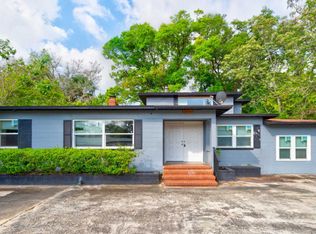 7972 Denham Rd W, Jacksonville, FL 32208