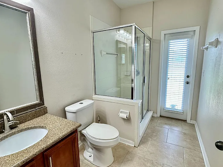 13351 Smithwick Ln — Photo 7