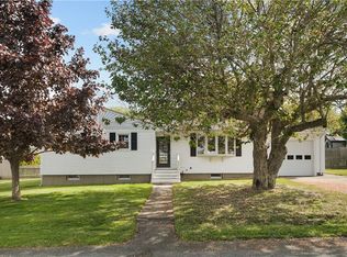 59 Evergreen Ave, Tiverton, RI 02878