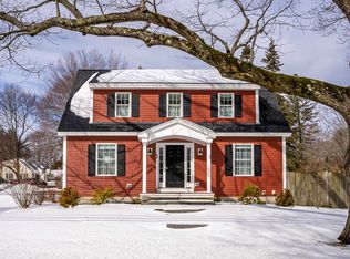 68 Locke Rd, Hampton, NH 03842