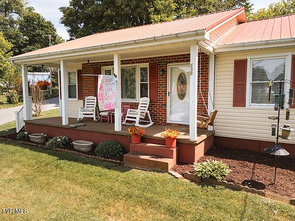 2nd image of 139 Miller Ave