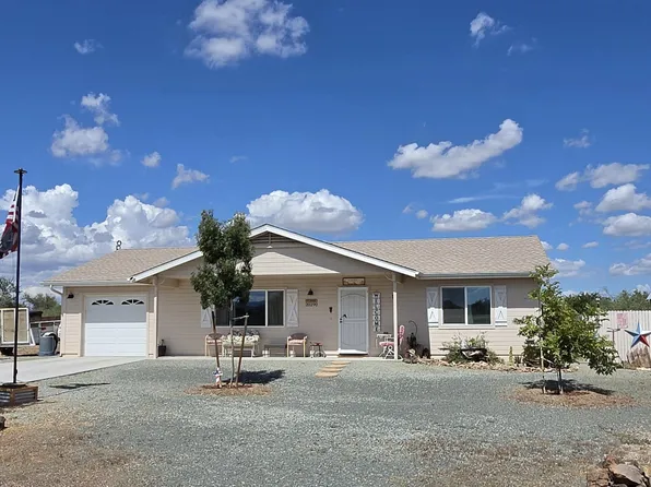 20290 E Saguaro Dr, Mayer, AZ 86333